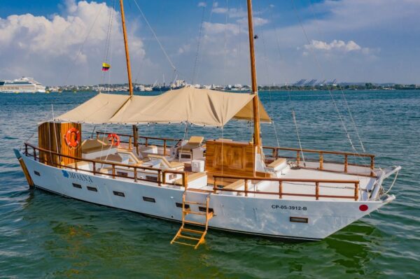 Catamarán 026
